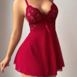 Conjunto de 2 piezas Vestido línea A con espalda descubierta de encaje y malla, color rojo vino Talla S